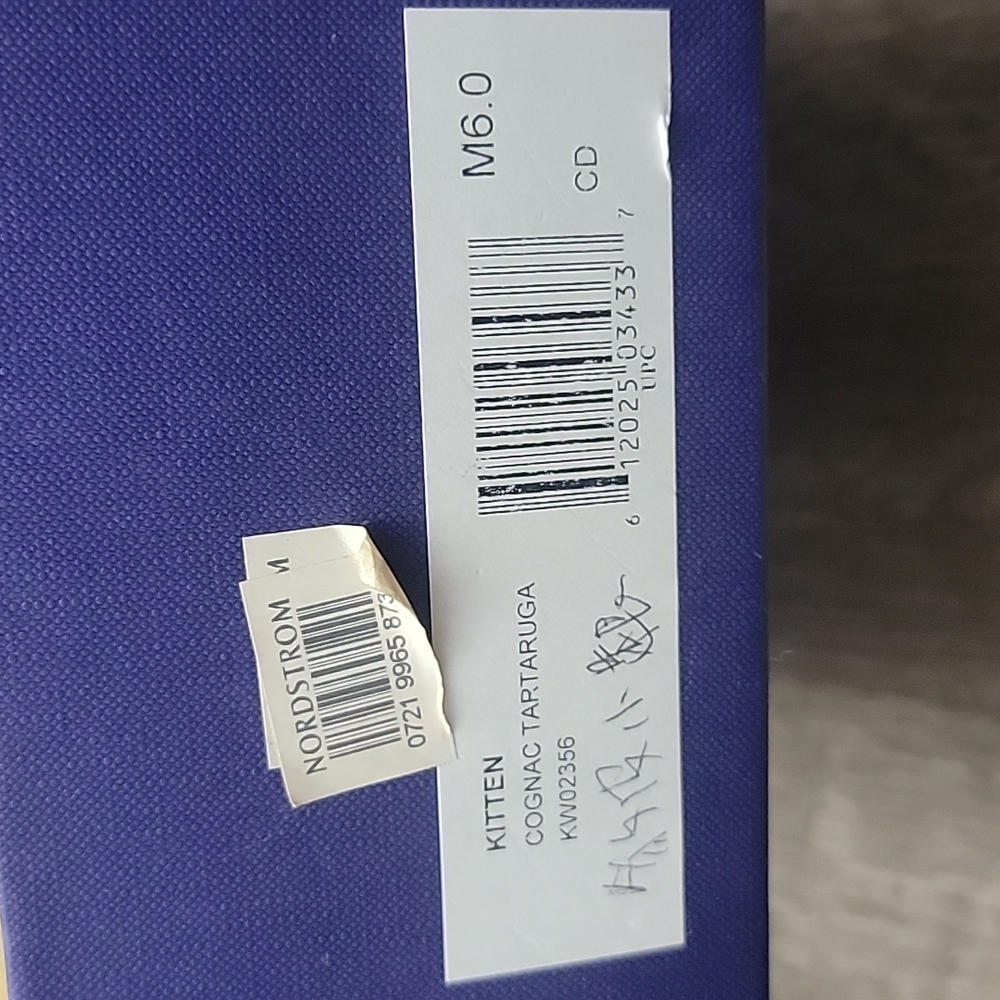 Stuart Weitzman Leopard Print Pump - image 4